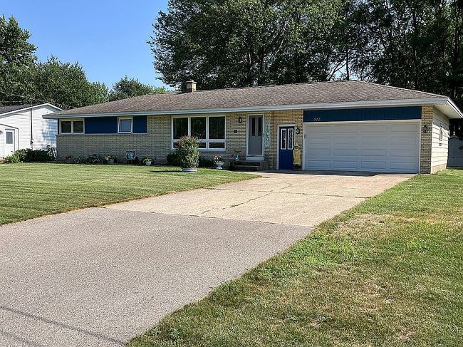 Photo of 512 Myra Ln, Holland, MI