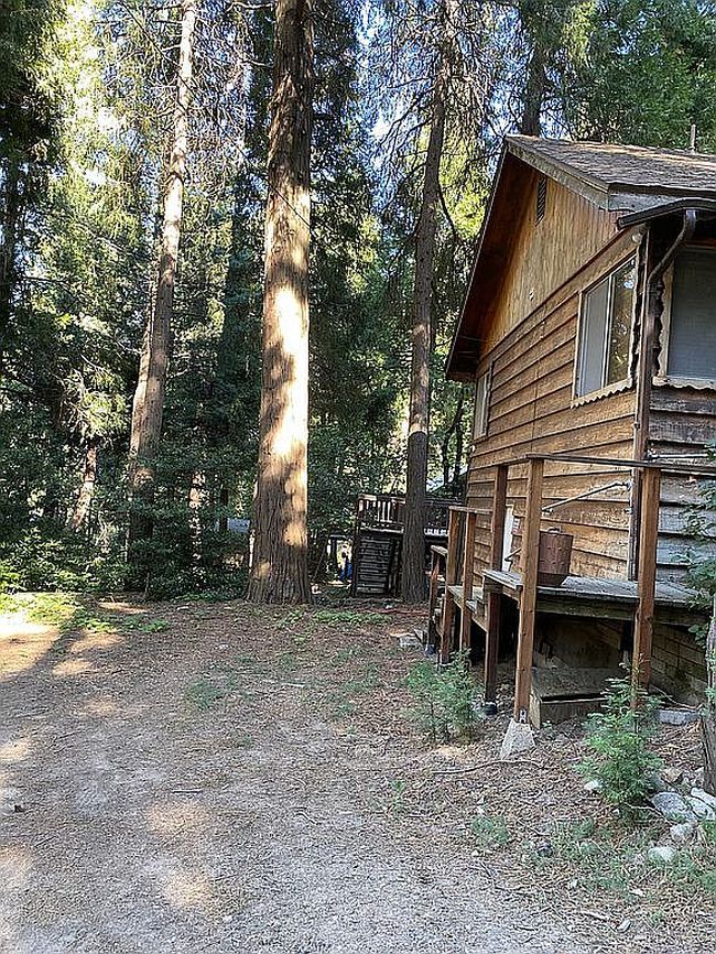 Photo of 23312 Seeley Way, Crestline, CA