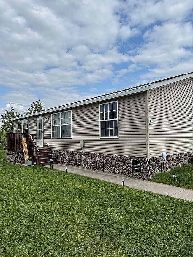 Photo of 816 Salk Ave, Ames, IA