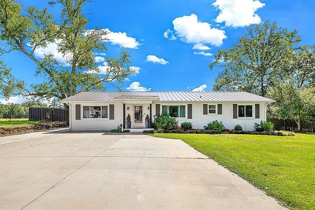 Photo of 250 Rock Springs Rd