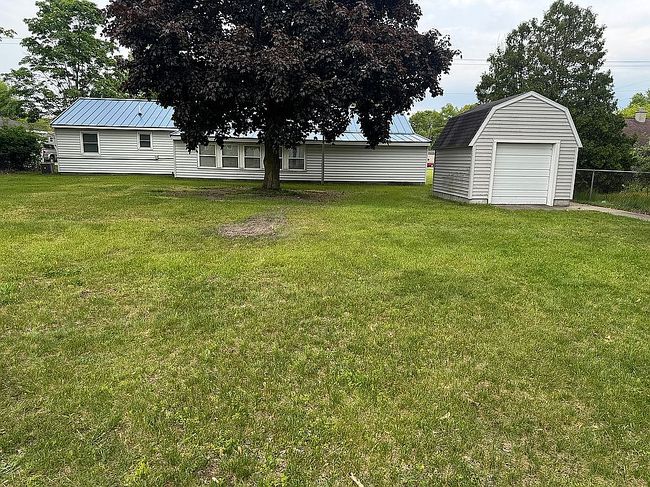 Additional photo 1 of property located at 3575 S Dangl Rd