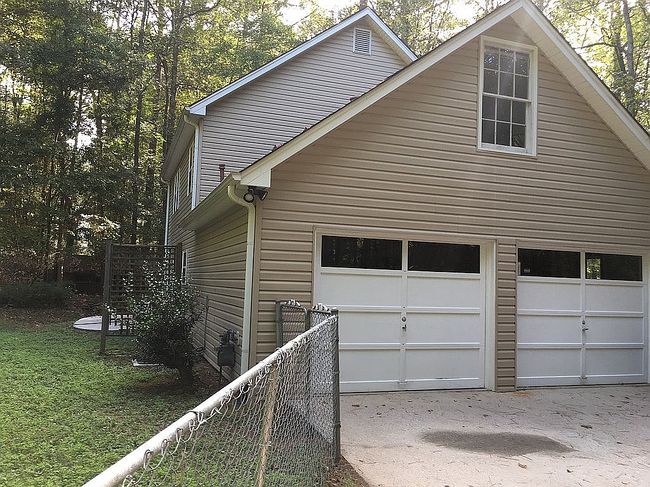 Photo of 220 Oak St, Fayetteville, GA