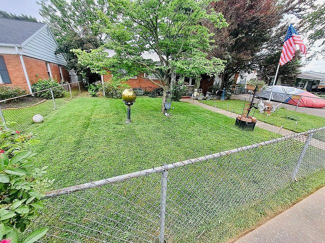 Image of 826 Greenbriar St