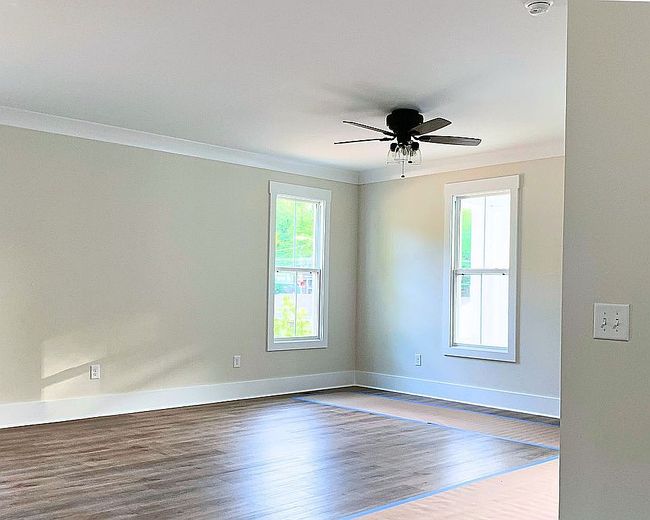 Photo of 318 W Tyler St, Dalton, GA