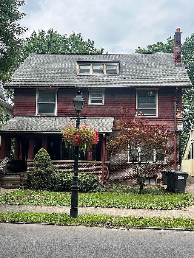 Photo of 1054 W 4th St, Williamsport, PA