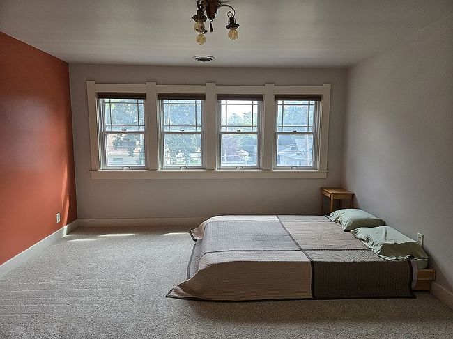 Photo of 815 N Bellevue Ave