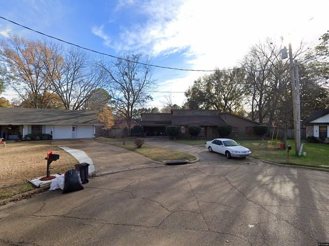 Photo of 328 Longmeadow Ct S, Ridgeland, MS