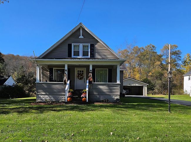 Photo of 22 Sweitzer Dr, Duke Center, PA