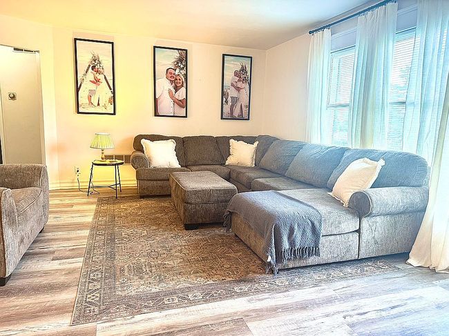 Image of 215 Cypress St