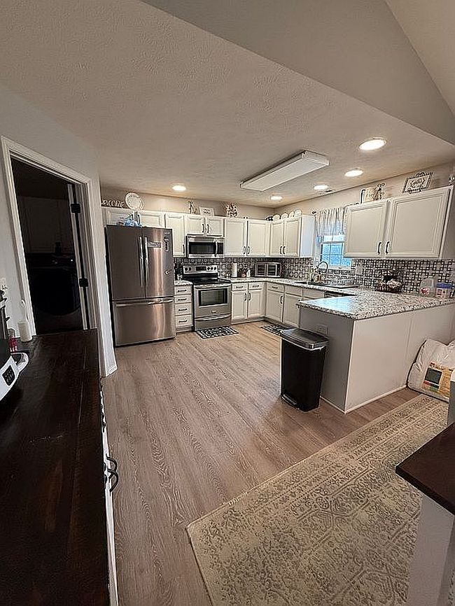 Additional photo 1 of property located at 1117 Breezeport Ct