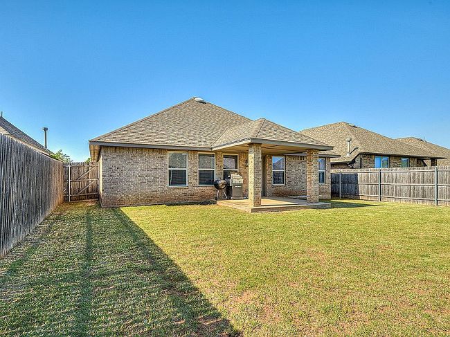 Image of 3329 Nw 161st St