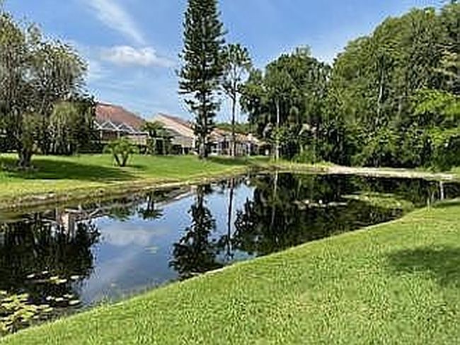 Additional photo 1 of property located at 5478 Salem Square Dr S