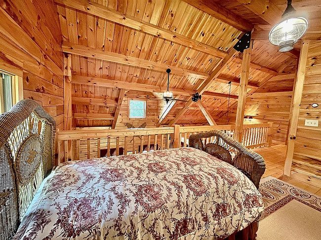 Photo of 879 Marcs Dr, Chester, VT