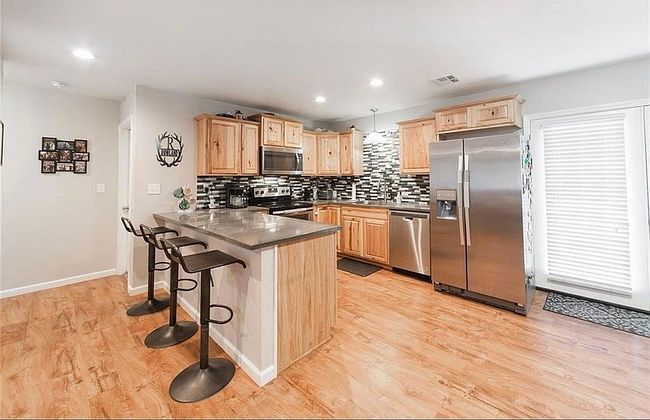 Photo of 107 Jack Rabbit Dr, Shawnee, OK
