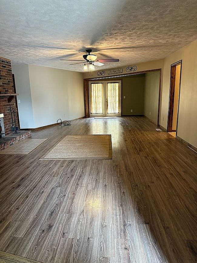 Photo of 12400 Highway 69 S, Mount Vernon, IN