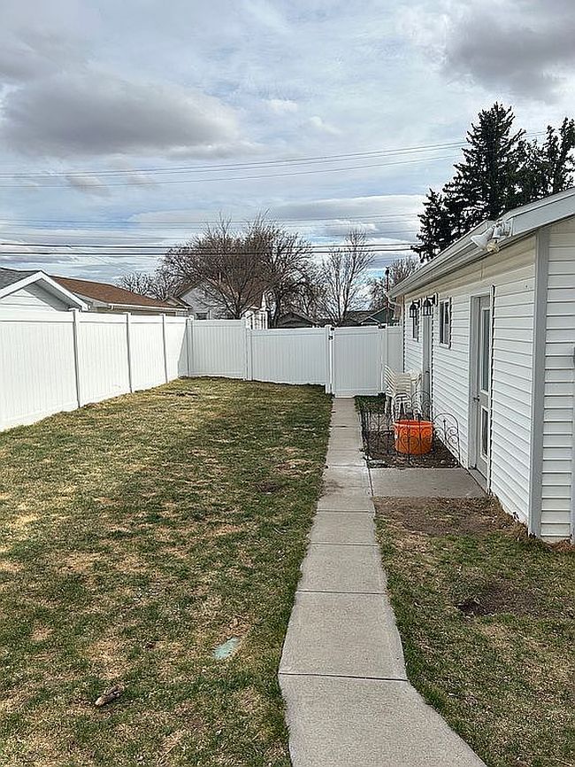 Image of 1265 3rd St
