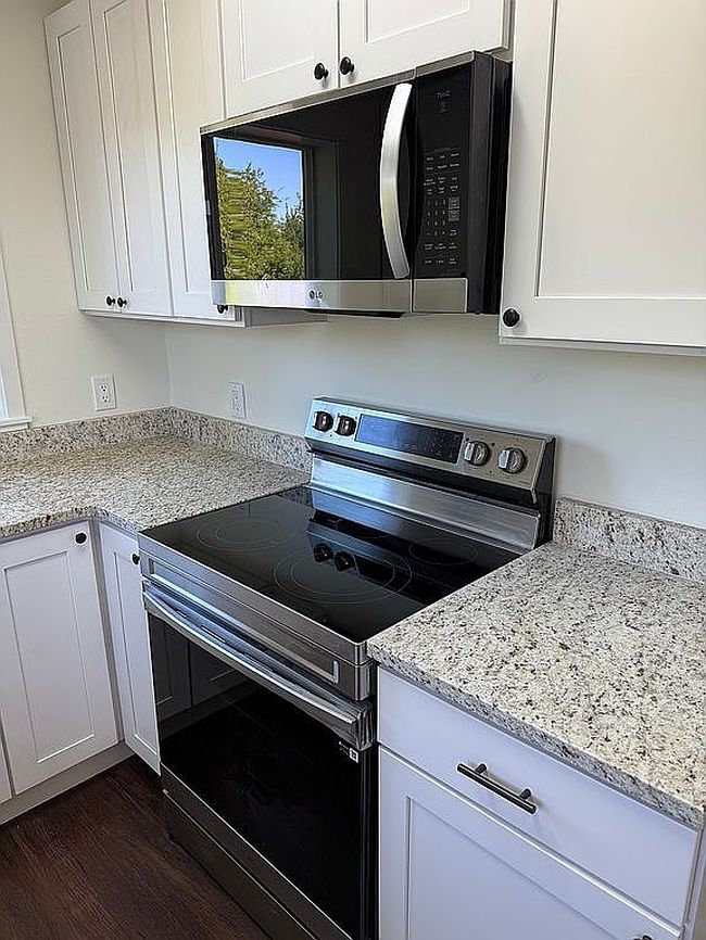 Image of 198 Raymond South Bend Rd
