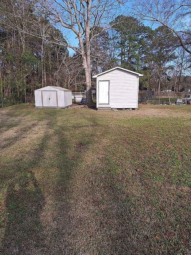 Photo of 2334 Norment Rd, Lumberton, NC