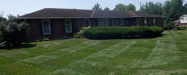 Photo of 37 E Brookside Dr, Terre Haute, IN