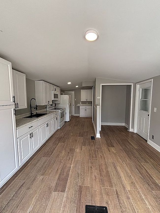 Photo of 6 Beacon Ln, Auburndale, FL