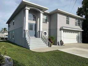 Image of 4396 5th Isle Dr
