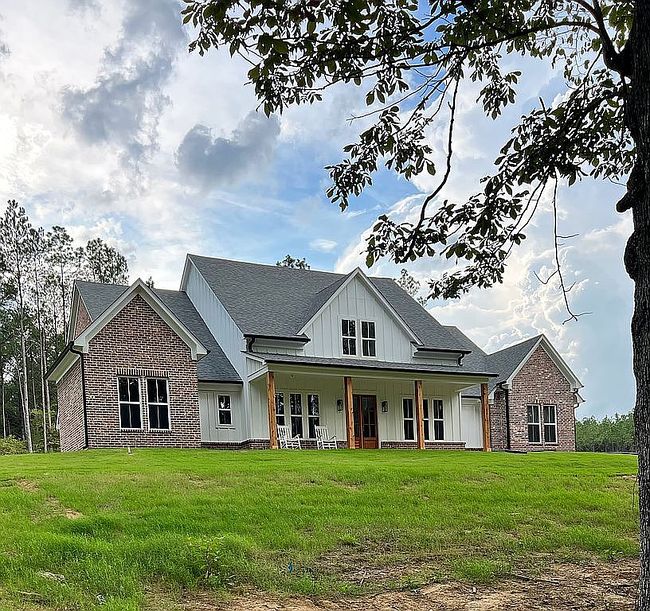 Image of 215 Louise Rd
