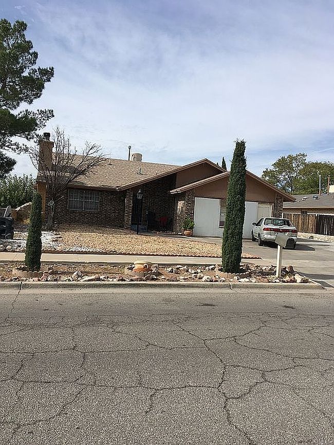 Photo of 1005 Southwestern Dr, El Paso, TX