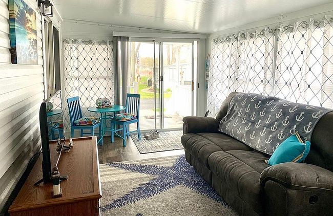 Photo of 617 Dockside Ln, Coldwater, MI