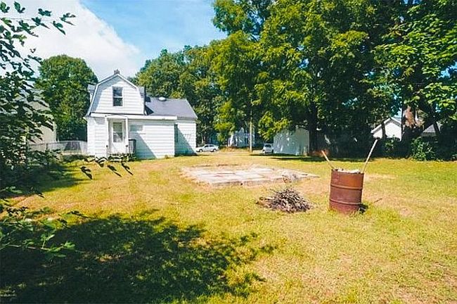 Photo of 130 Sharon Ave, Battle Creek, MI