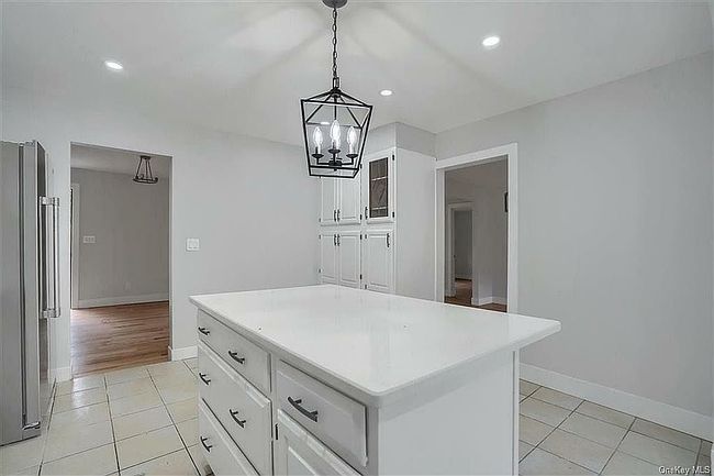 Image of 28 Hillcrest Dr