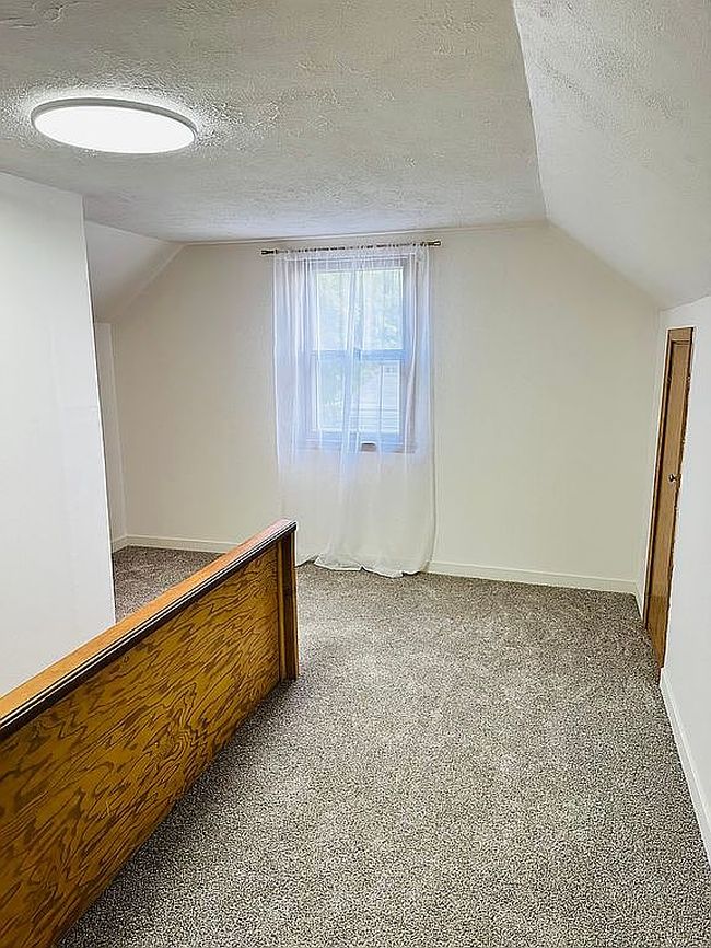 Photo of 50 N 8th Ave W, Hartley, IA