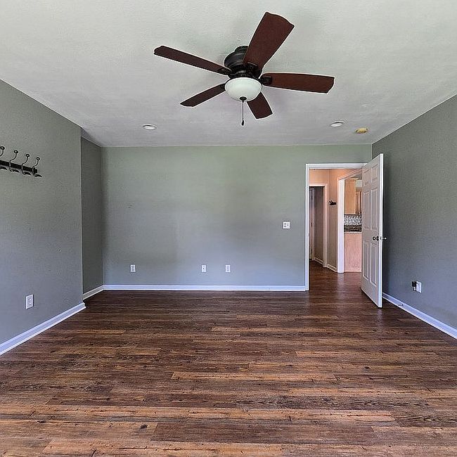 Photo of 123 Fairgate Dr, Statesville, NC