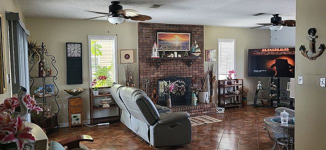 Image of 348 Selma St
