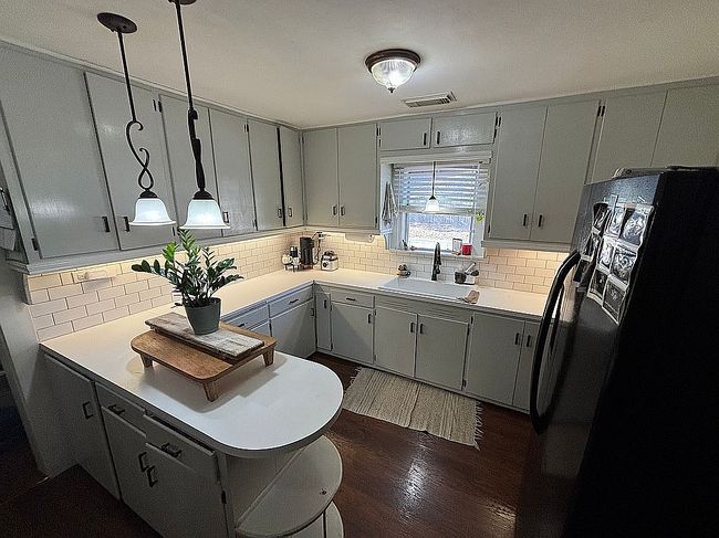 Photo of 1500 Avenue N, Cisco, TX