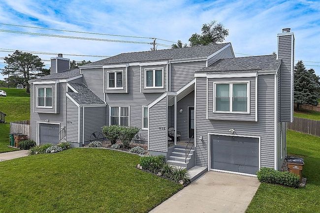 Additional photo 2 of property located at 1236 Forest Cir