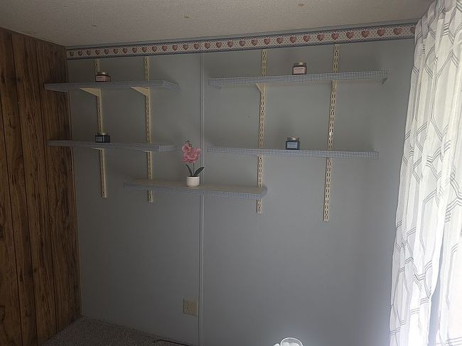 Photo of 34 Del Ct W, Lockport, NY