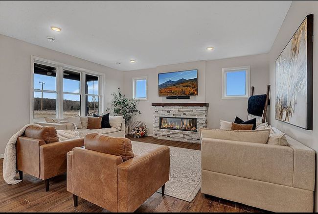 Image of 94 Meadow Ln