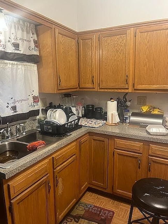 Photo of 516 Whitney Ave, Akron, OH