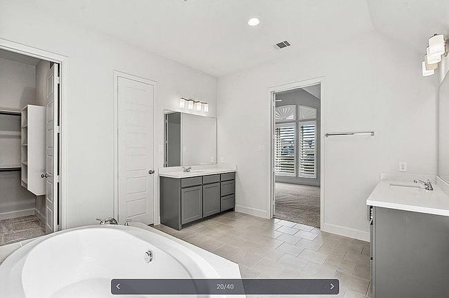 Photo of 5729 Lake Jackson Dr, Fort Worth, TX