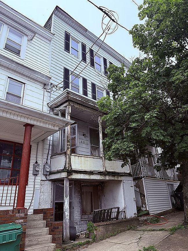 Image of 50 S Maple St