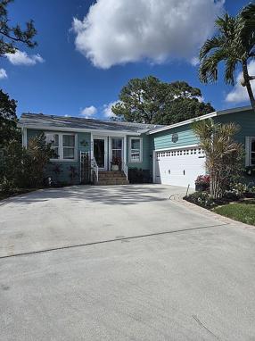 Image of 6453 Ficus Ln