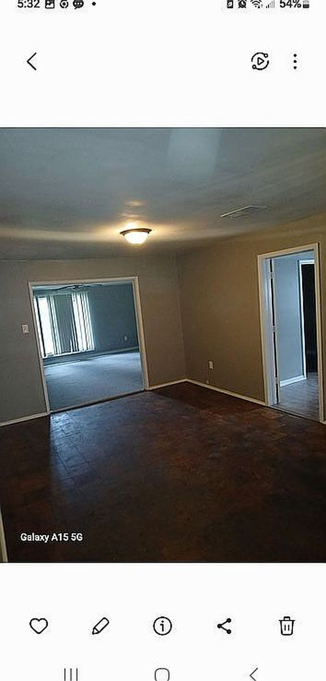 Image of 5966 Clayton St