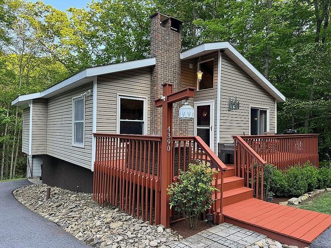 Photo of 4390 Bay Rd, Du Bois, PA