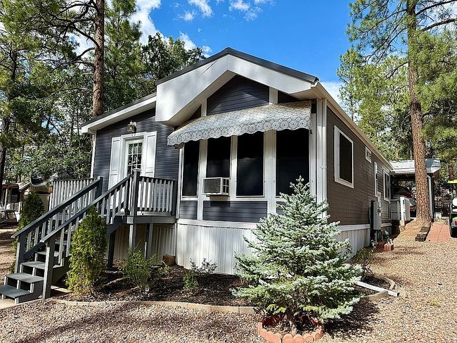 Photo of 6886 Forest Ave #11