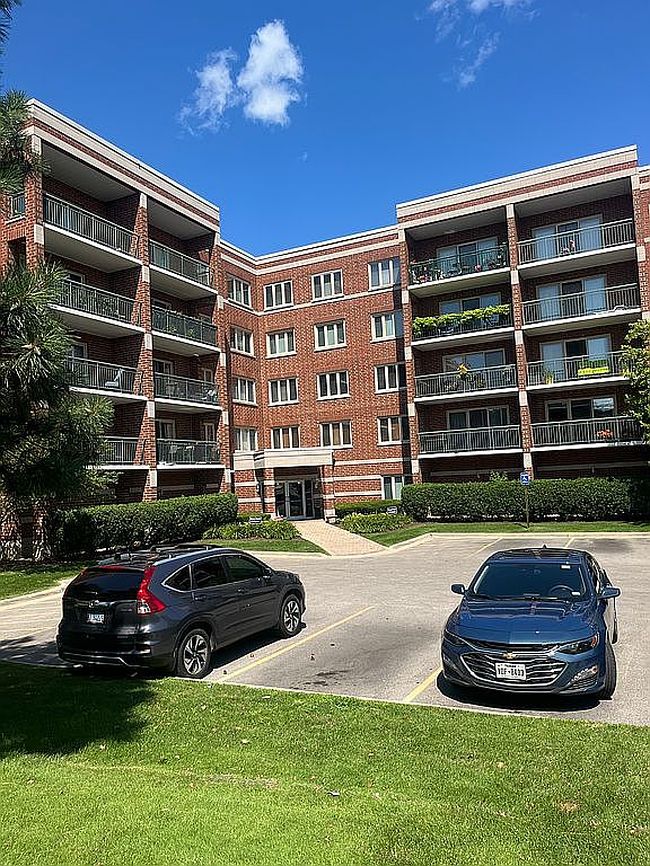 Additional photo 3 of property located at 6400 W Berteau Ave