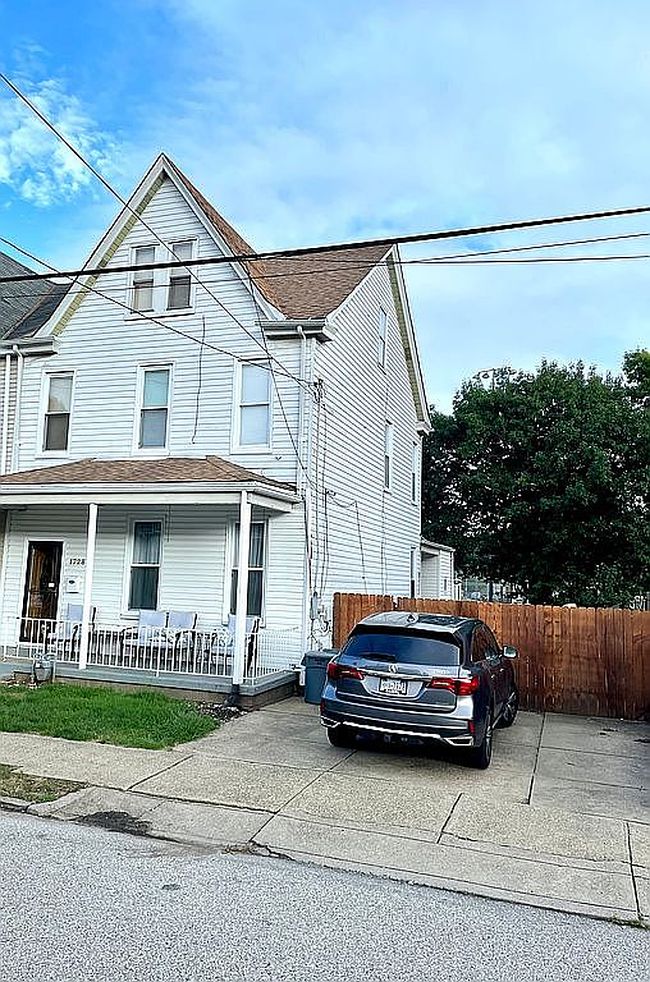 Photo of 1728 Chislett St, Pittsburgh, PA