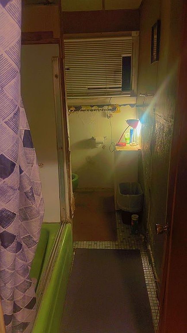 Preview of property located at 607 W 7th St