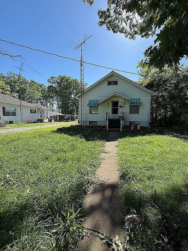 Image of 1504 Grove St
