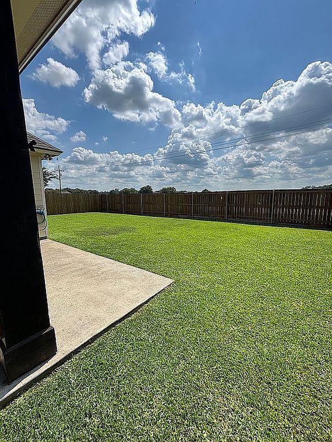 Photo of 121 Cane Creek Dr, Broussard, LA