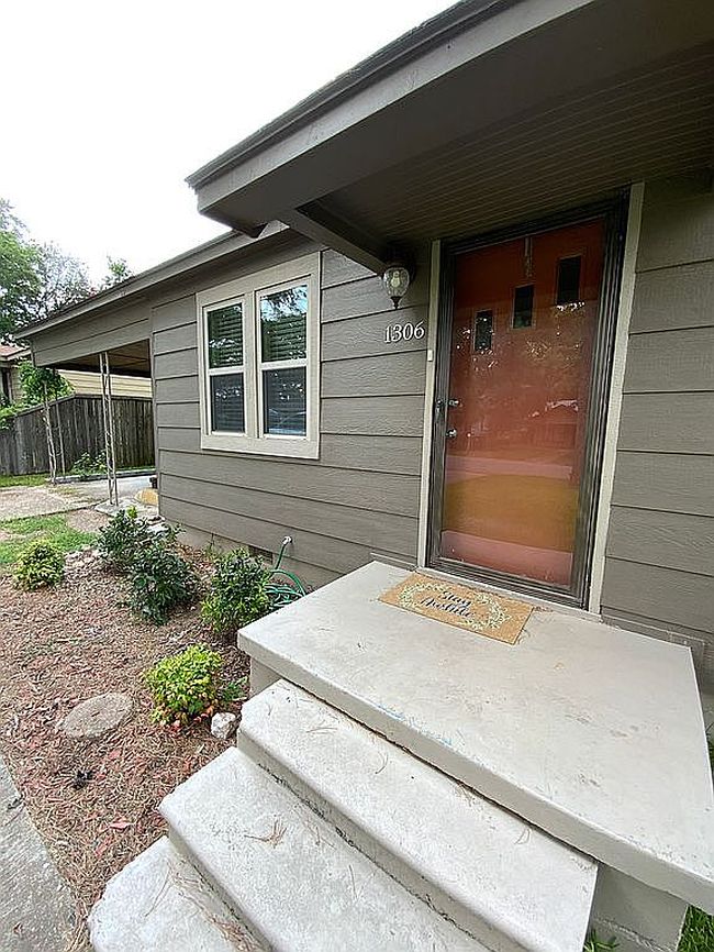 Image of 1306 Denison St